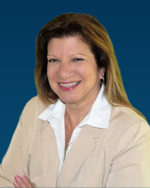 Nina Tross, EA
